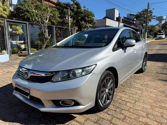 HONDA CIVIC 2.0 LXR 16V FLEX 4P AUTOMÁTICO HONDA CIVIC 2.0 LXR 16V FLEX 4P AUTOMÁTICO